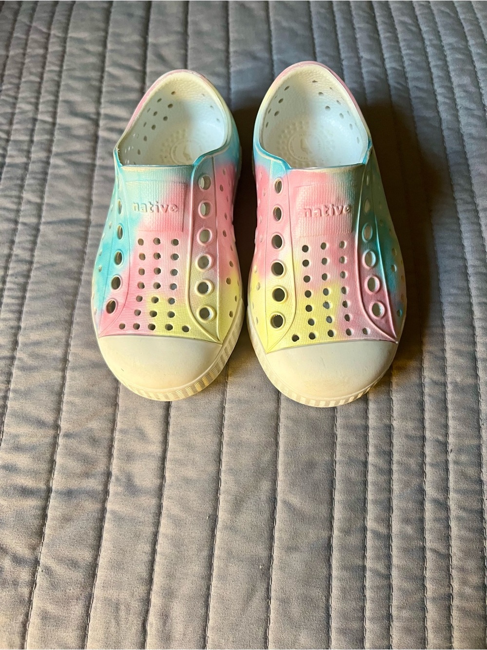Native Kids Water Shoes ~ 6c